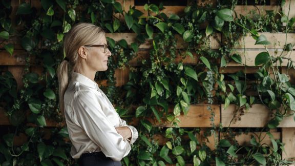 Kvinde_fra_siden_article-card_576x324