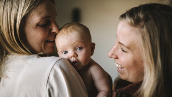 Kvinder_og_baby_article-card_576x324